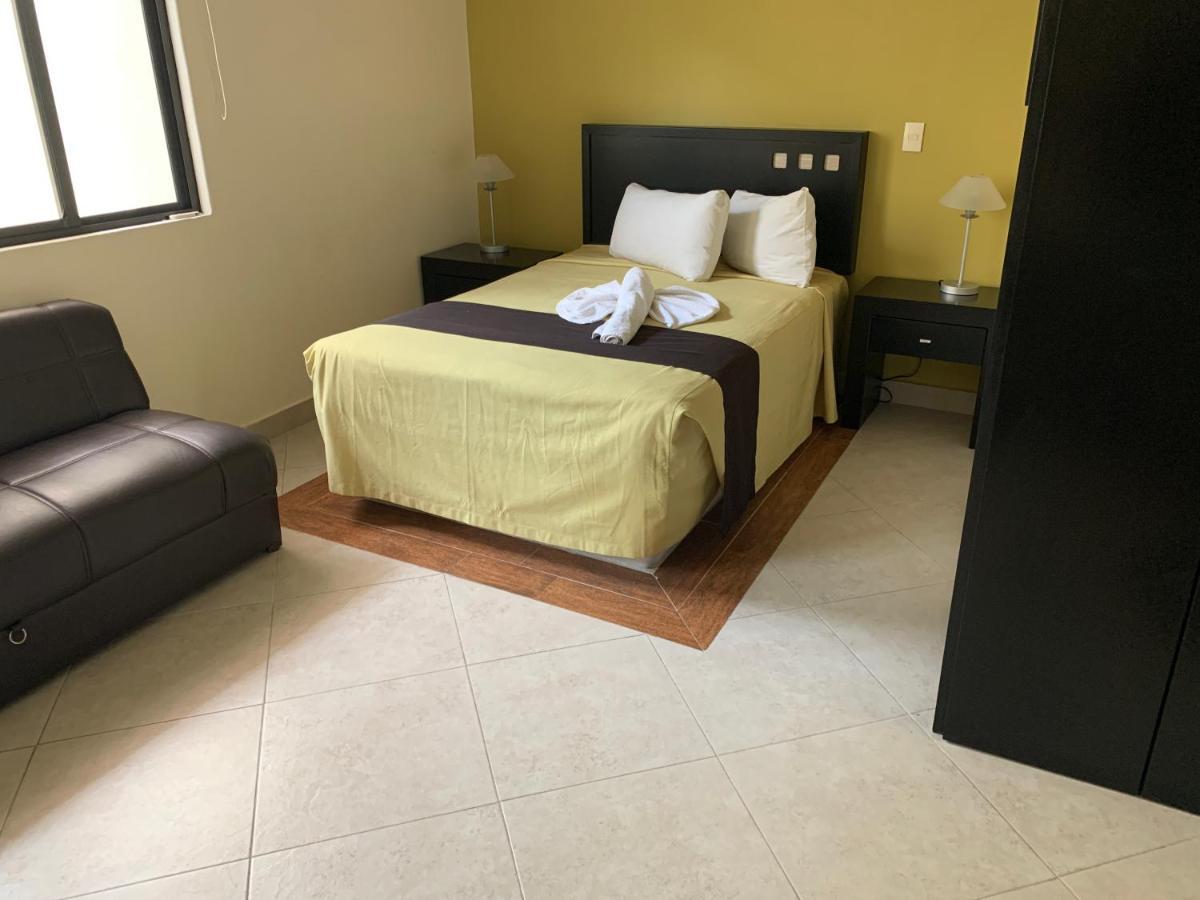 Hotel Escala Puebla Centro Екстер'єр фото