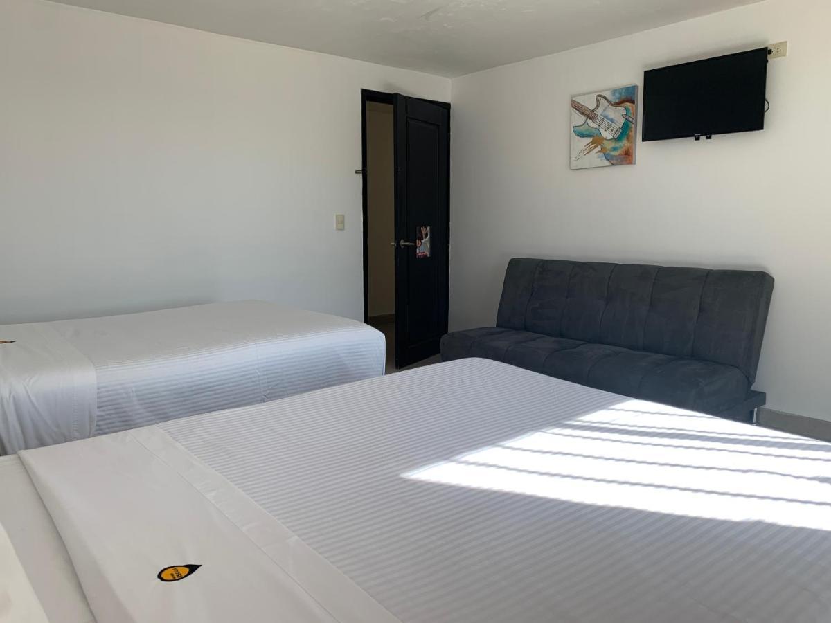 Hotel Escala Puebla Centro Екстер'єр фото