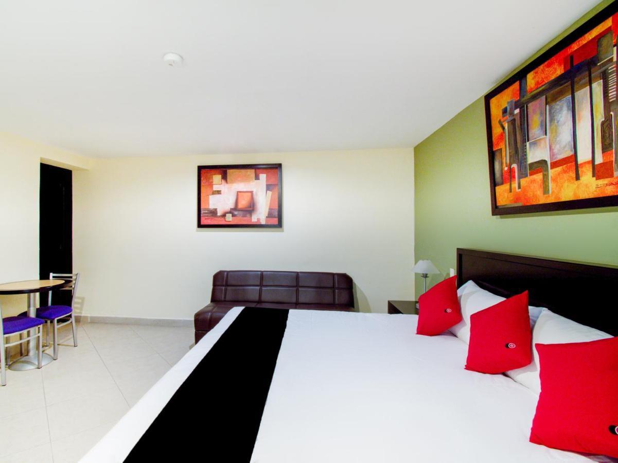 Hotel Escala Puebla Centro Екстер'єр фото