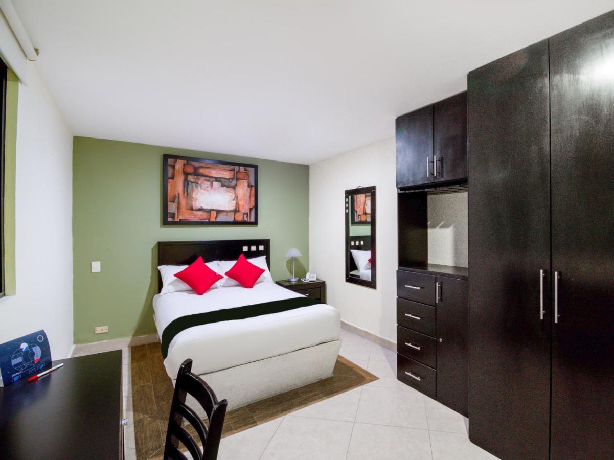 Hotel Escala Puebla Centro Екстер'єр фото
