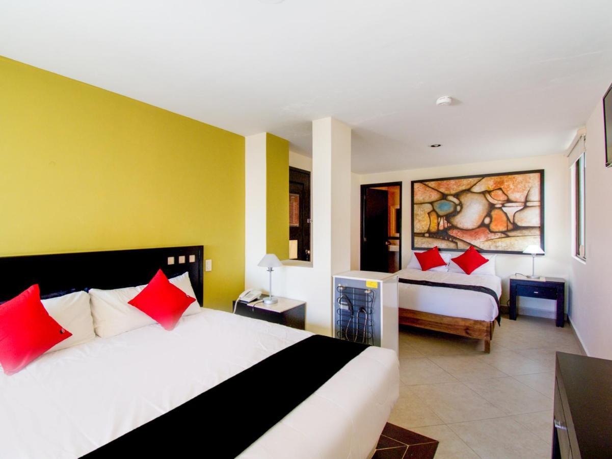 Hotel Escala Puebla Centro Екстер'єр фото