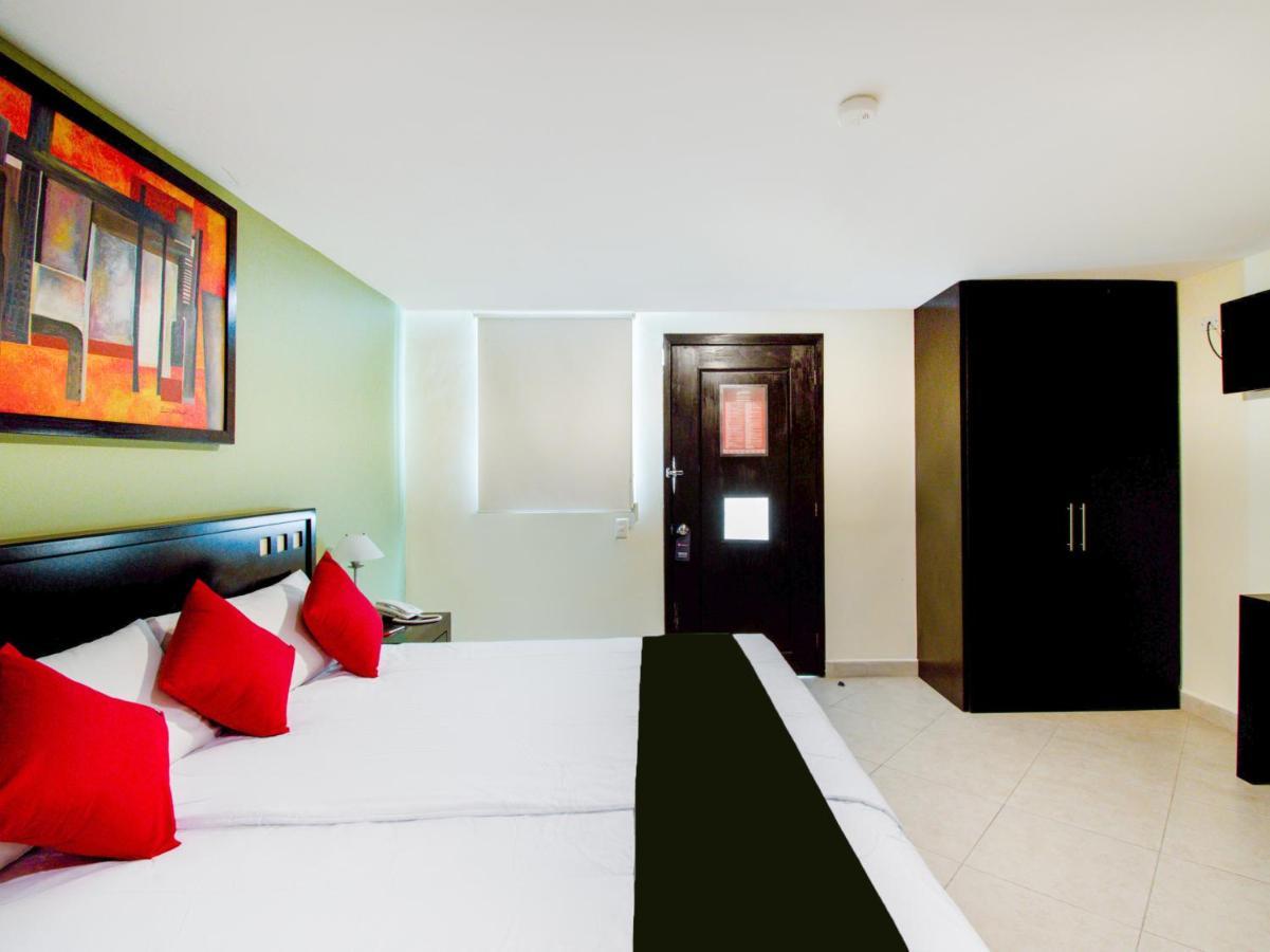 Hotel Escala Puebla Centro Екстер'єр фото